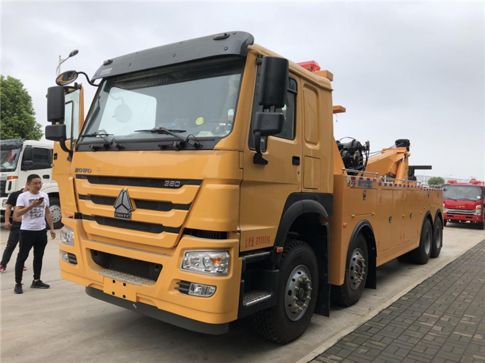重汽后八輪黃牌一拖一清障車