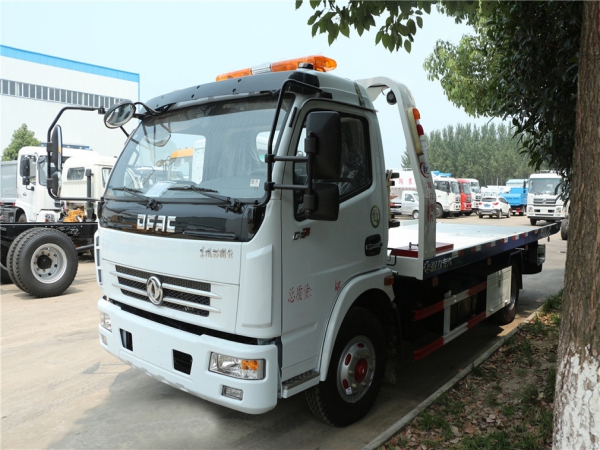 東風(fēng)大多利卡黃牌一拖二清障車